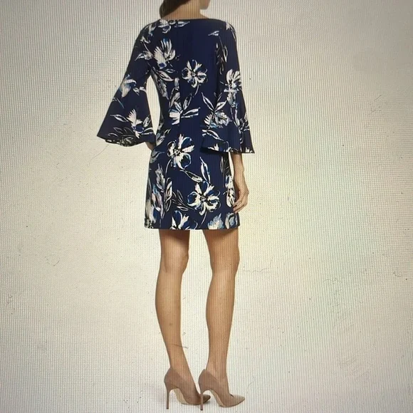 Eliza J Dress Sz 6 Floral Navy Blue Shift with Bell Sleeves - Picture 12 of 14